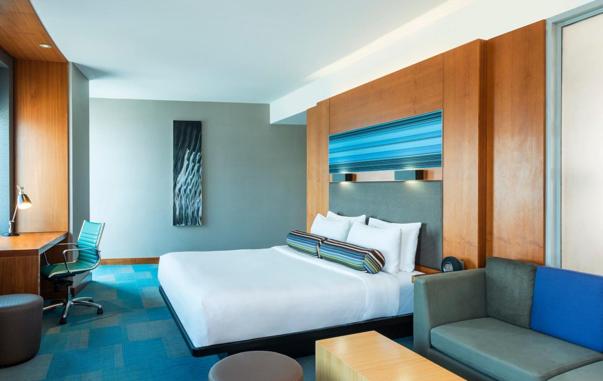 Aloft 4*
